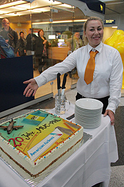 Torte zum Jubiläum der American Airline Verbindung München-Philadelphia (©Foto: Marikka-Laila Maisel)